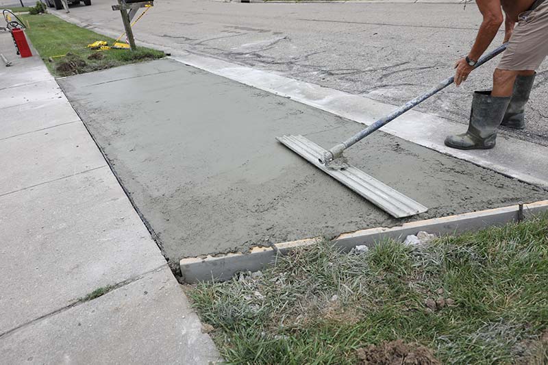 residential concrete driveway